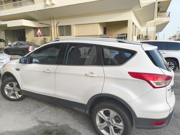فورد إسكيب موديل - 6