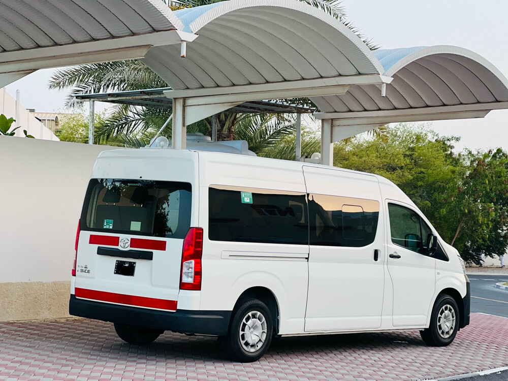TOYOTA HIACE 2022  - 6