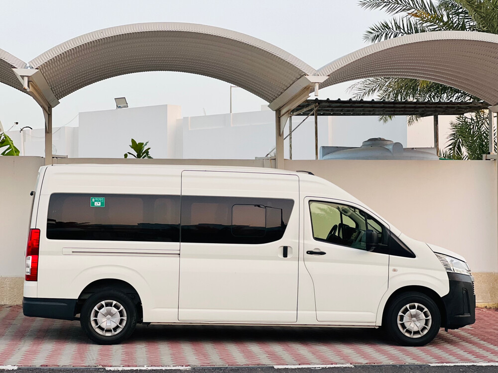 TOYOTA HIACE 2022  - 1