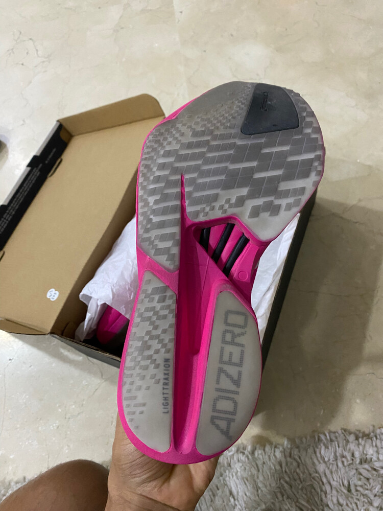 running shoes - 6