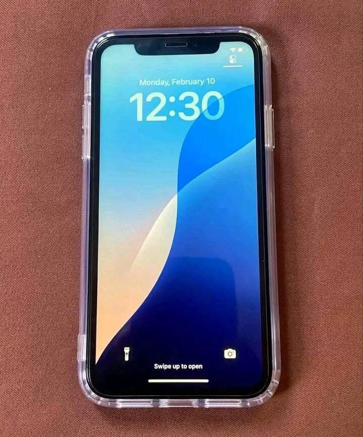 ايفون اكس ار - 1