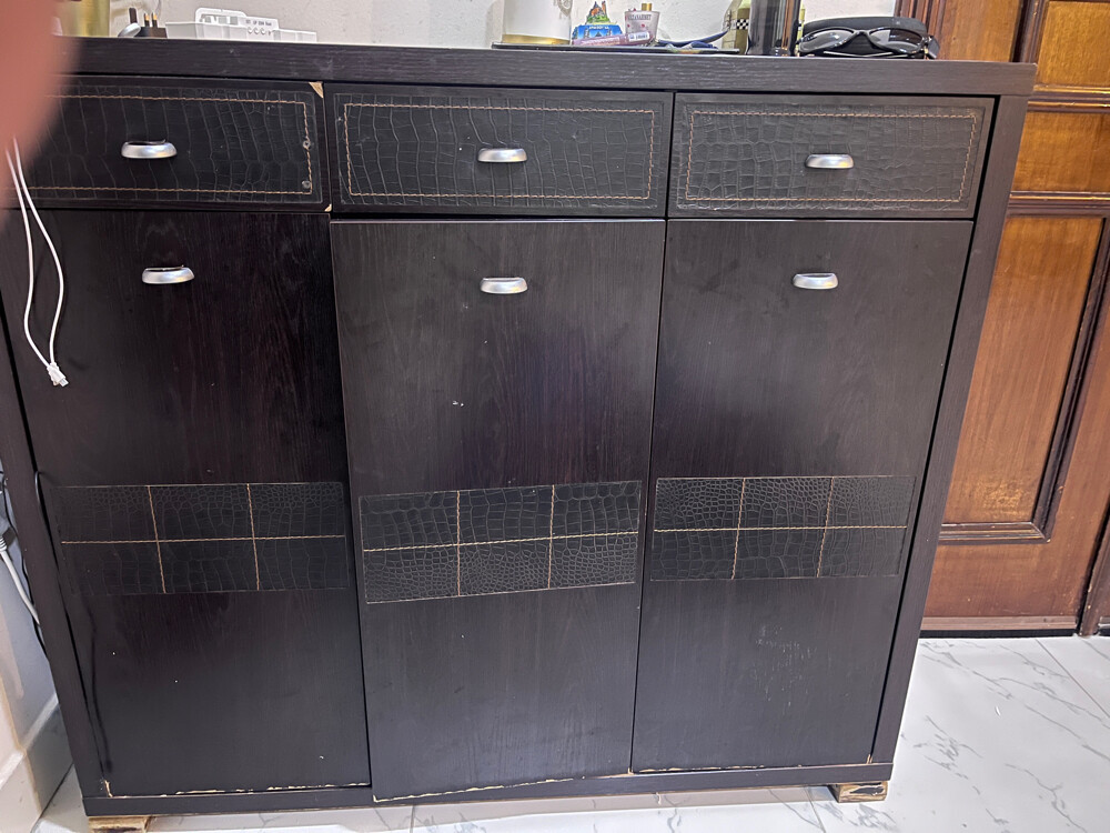 shoe cabinet  - 1