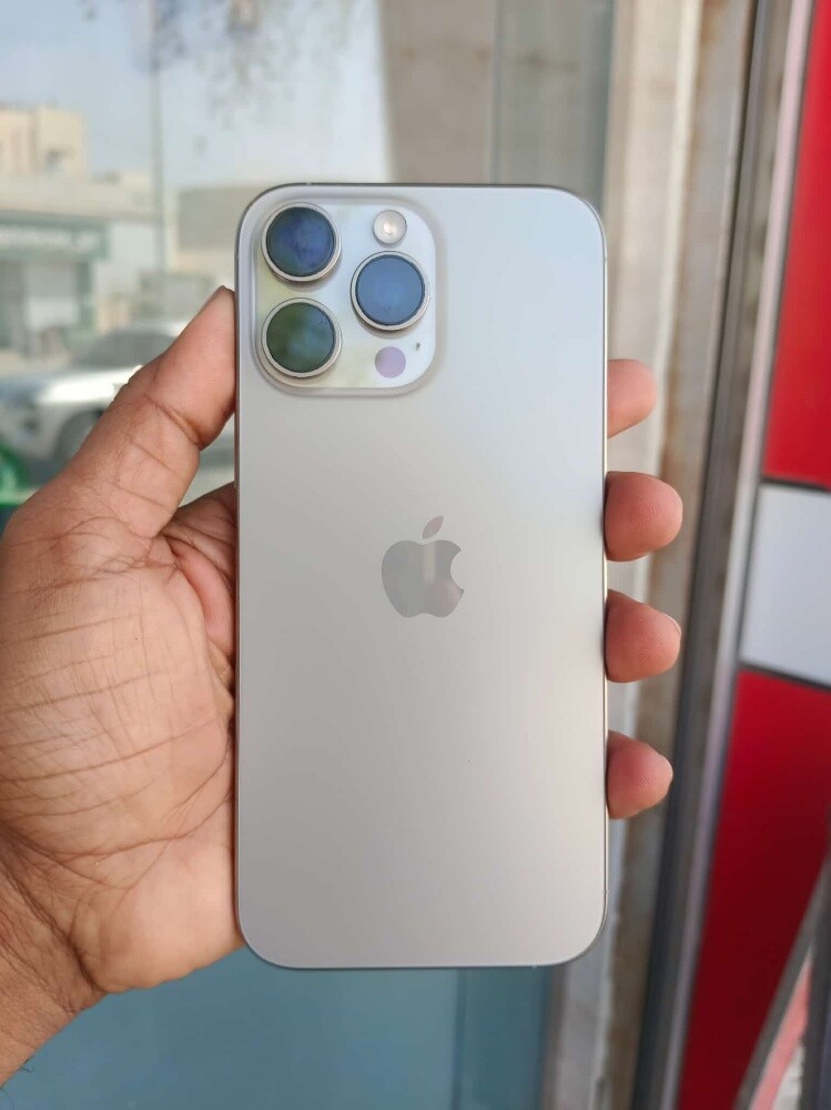 iphone 16 pro max - 1