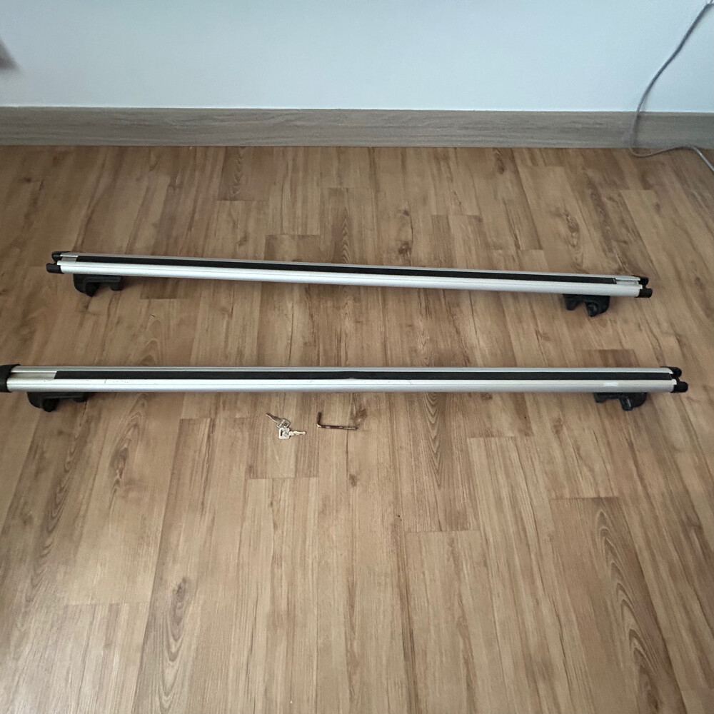 UNIVERSAL ROOF RACK BARS - 1