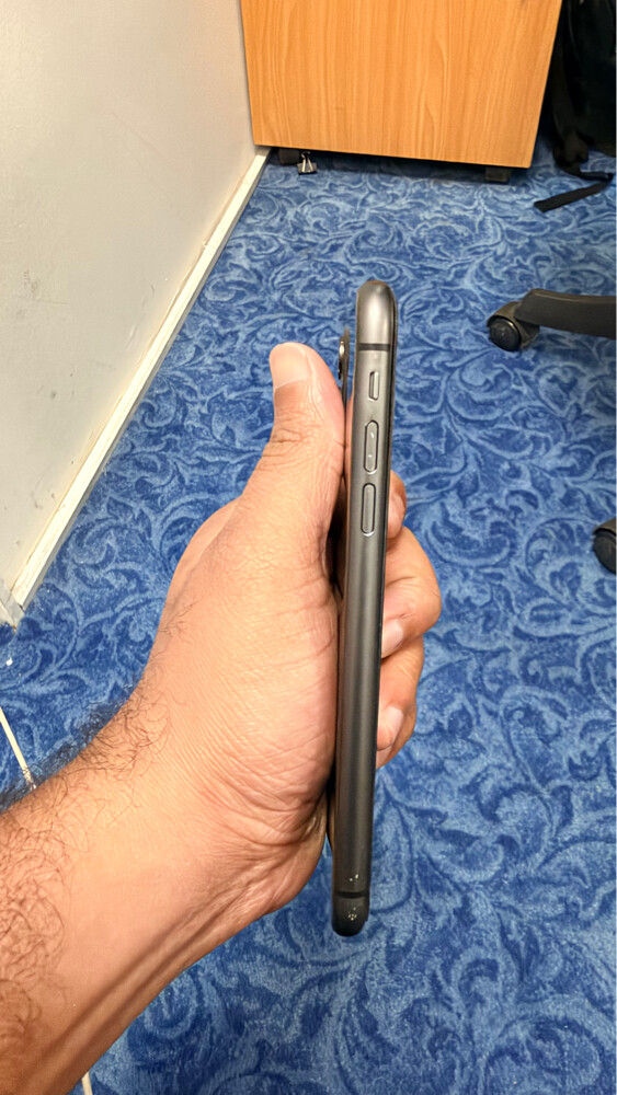 iPhone 11 for Sale – Black 128gb - 1