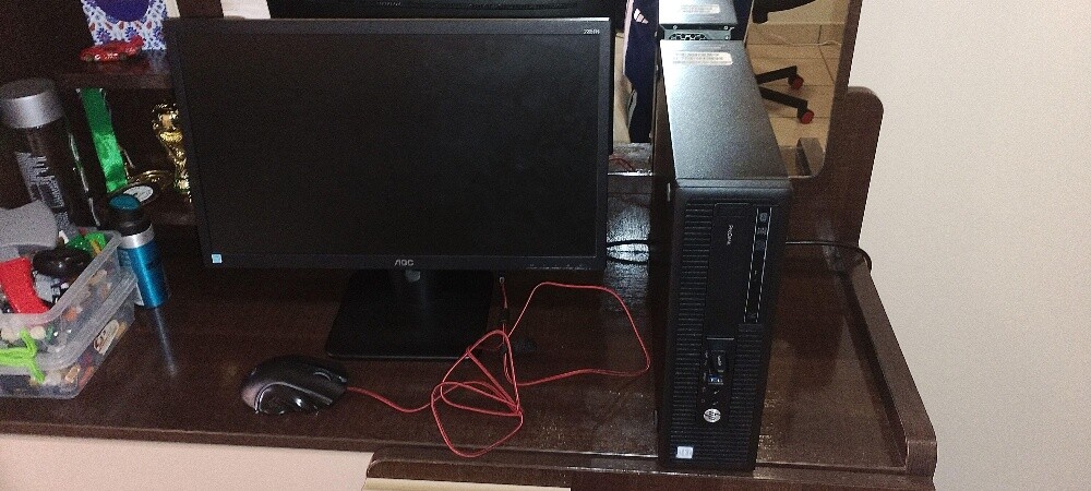 HP i7 Desktop Computer with Monitor - 2