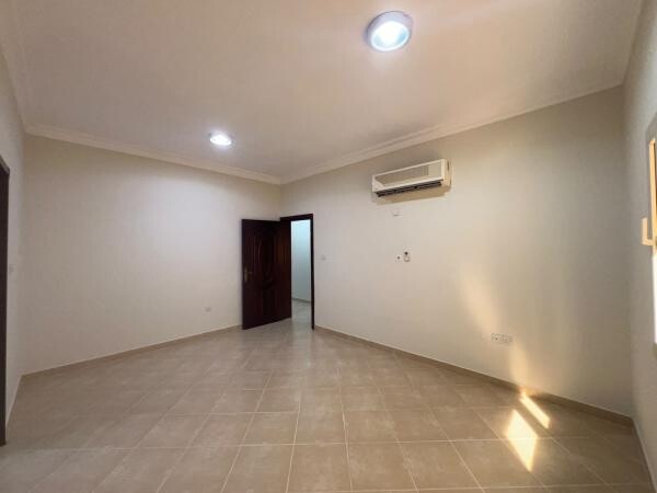 Flat for rent in al wakrah 3bhk - 8