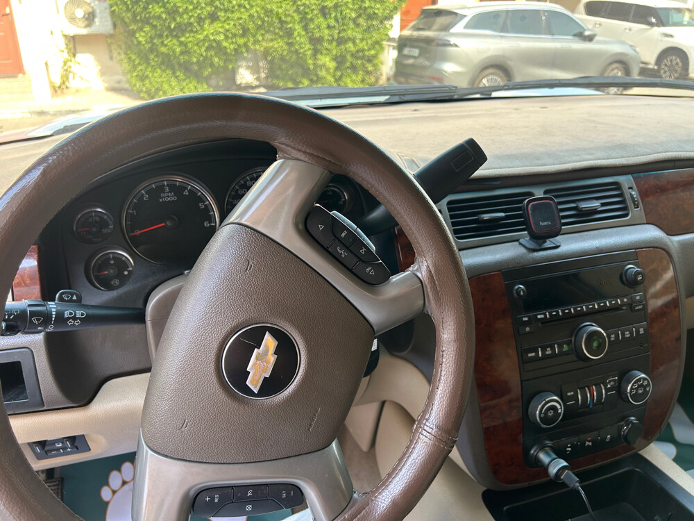 Chevrolet Tahoe 2013 | Urgent Sale - 8