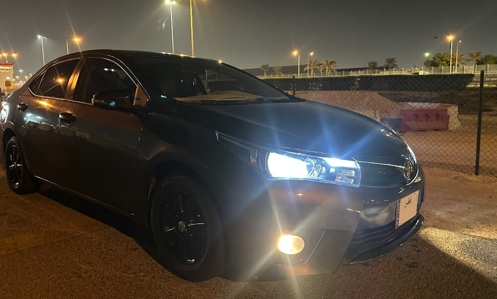 ٢٠١٥ تويوتا كورولا ماكينة ٢٠٠٠ - 10