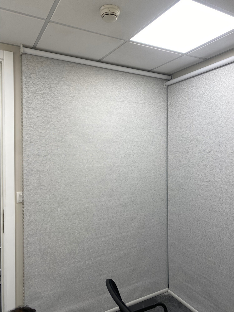 office roller curtains  - 1