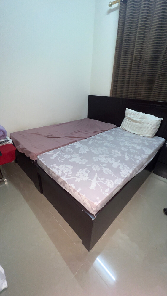 2 Single Beds with Storage - 2