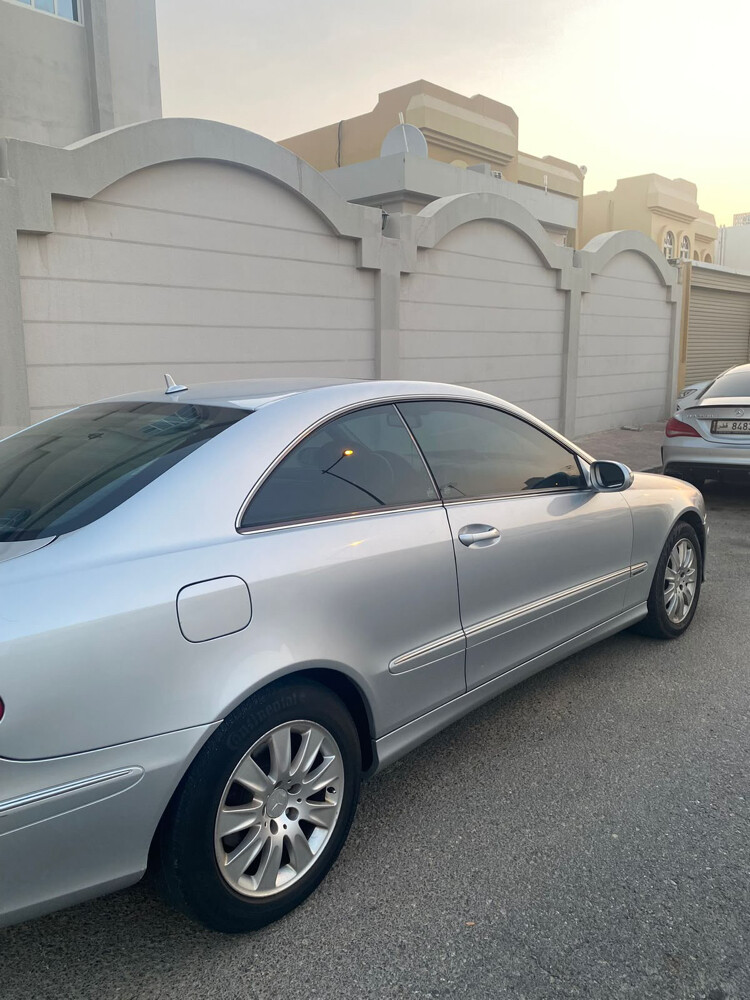 2009 Mercedes CLK 200 Silver - 4