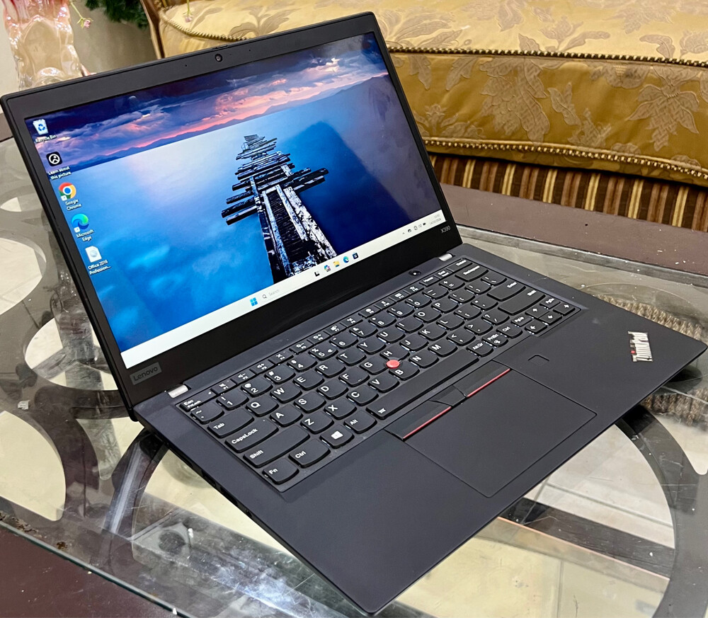 Lenovo.8th Generation original  - 1