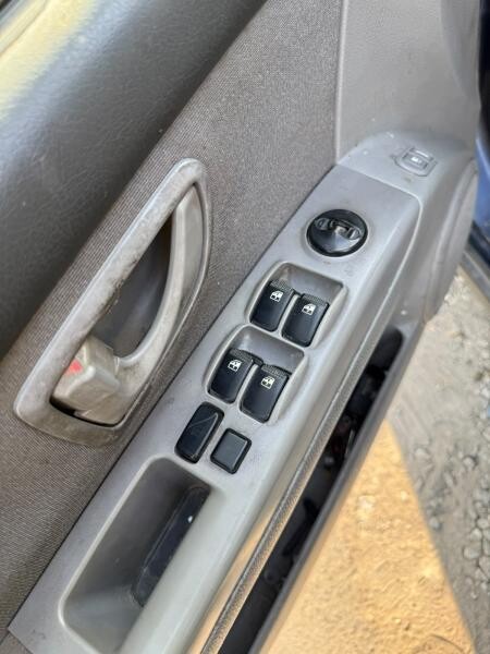 KIA SORENTO 2006 - 7