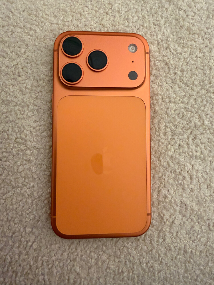 iphone 17 pro  - 1