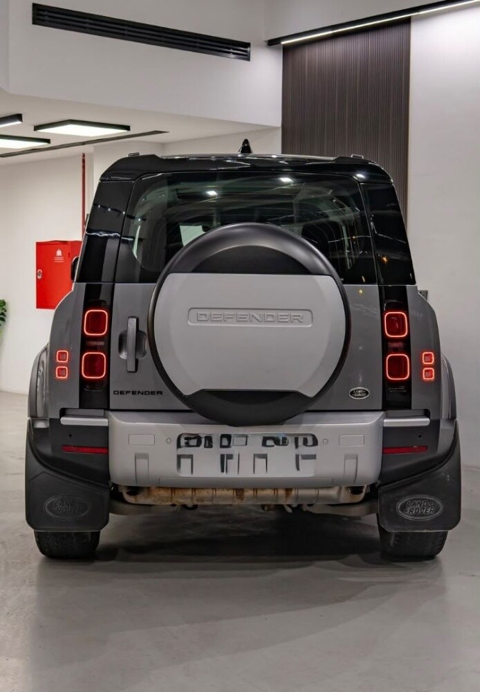 land rover defender 110 se - 6