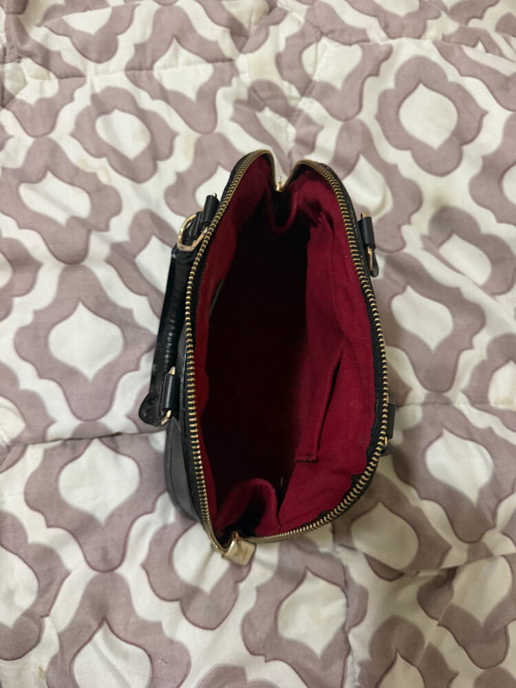 Louis Vuitton  - 3