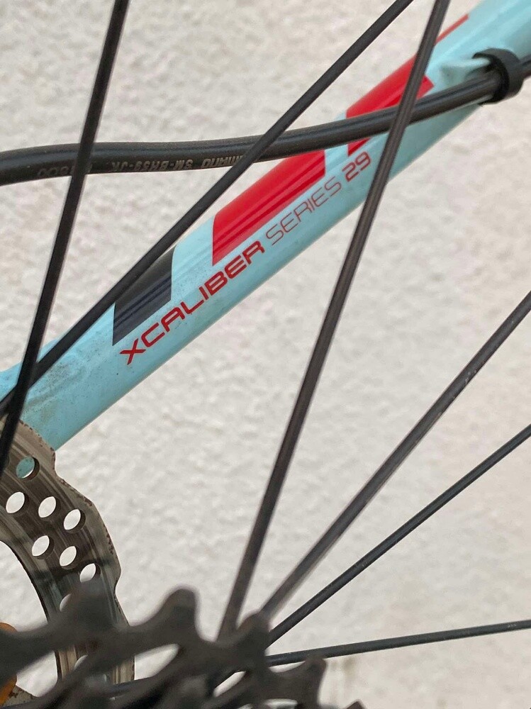 RUSH SALE - TREK X-CALIBER 8 - 8