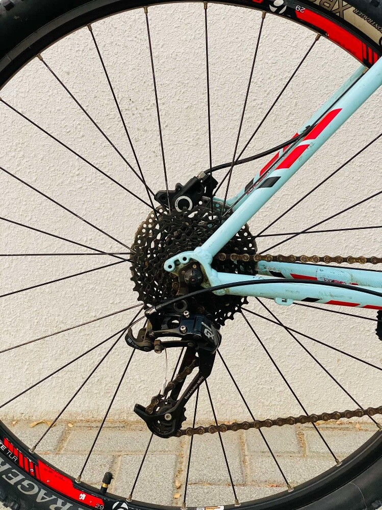 RUSH SALE - TREK X-CALIBER 8 - 7