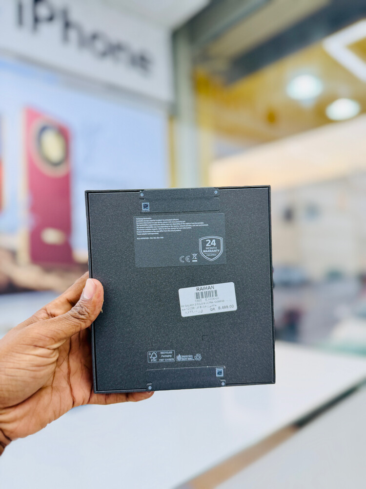 Samsung Galaxy Z Fold 8 Ultra - 6