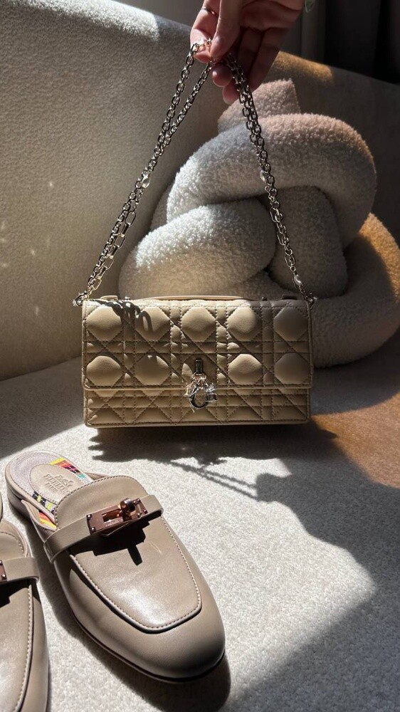 Christian Dior Mini Miss Bag Powder - 2