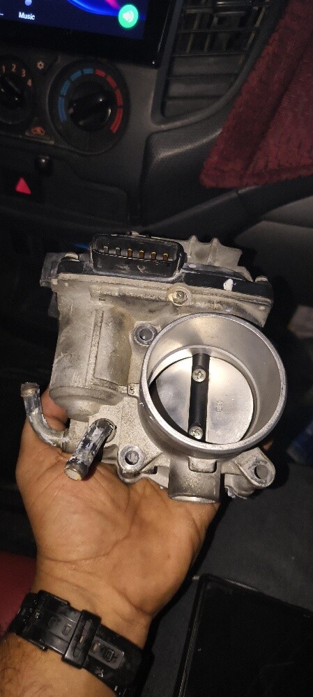 throttle body Mitsubishi L200 - 1