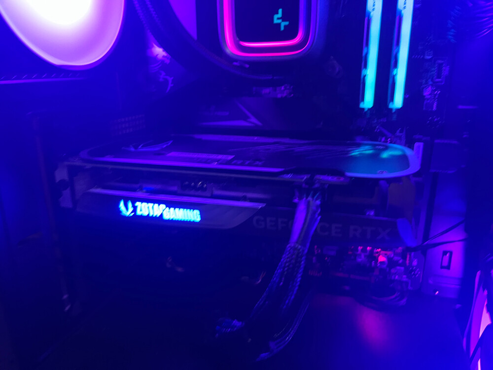 RTX 4060 Ti (like new) - 9