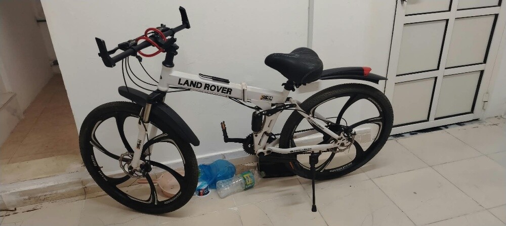 Land Rover - 1