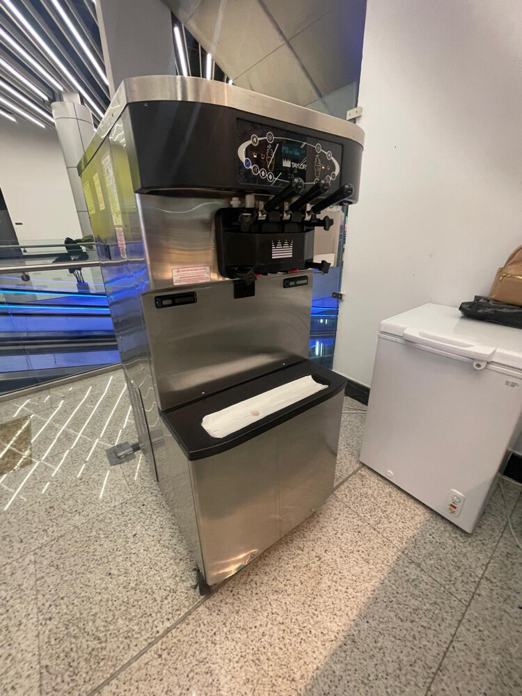 Taylor C713 Soft Serve Freezer - 2