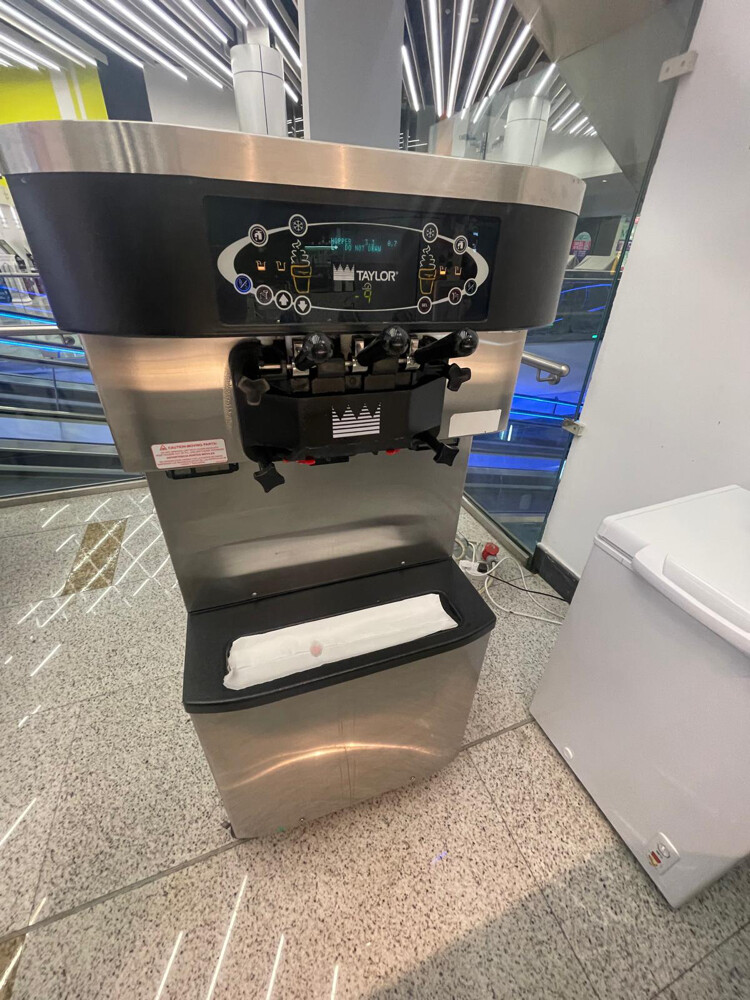 Taylor C713 Soft Serve Freezer - 1