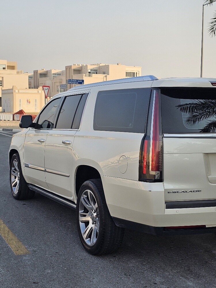 2015 Escalade fulloption forsell - 2