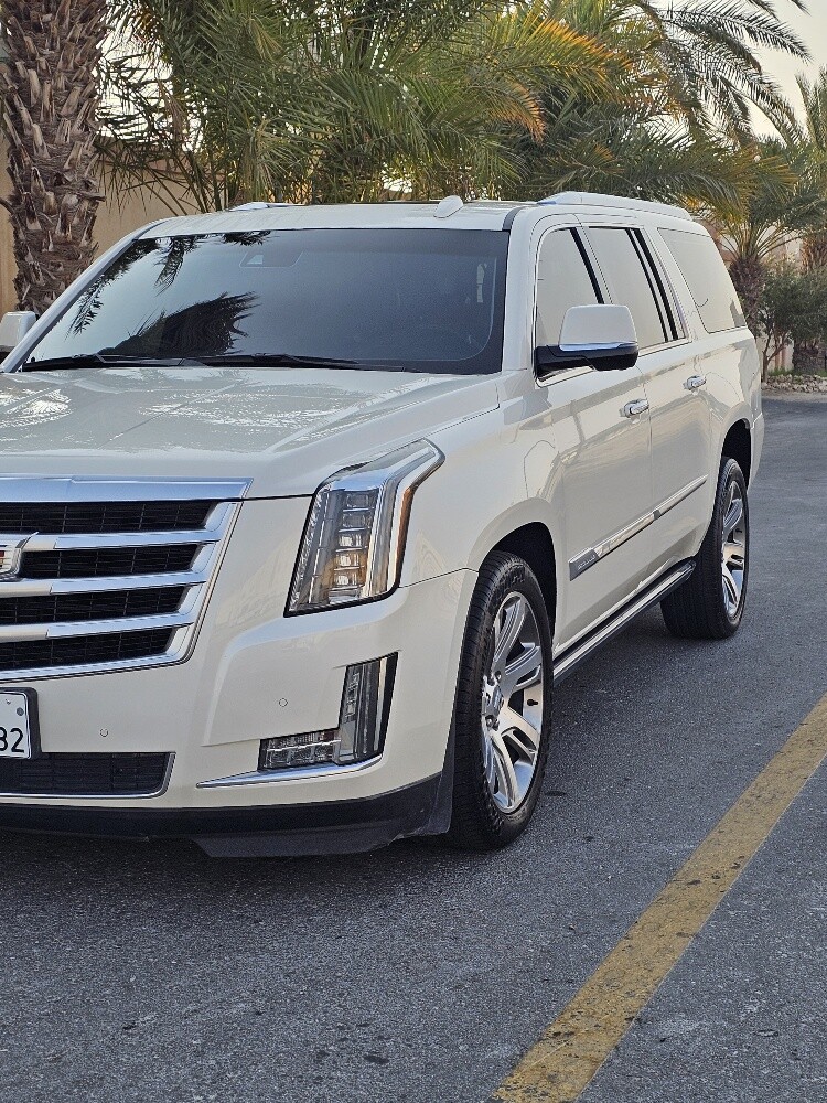 2015 Escalade fulloption forsell - 1