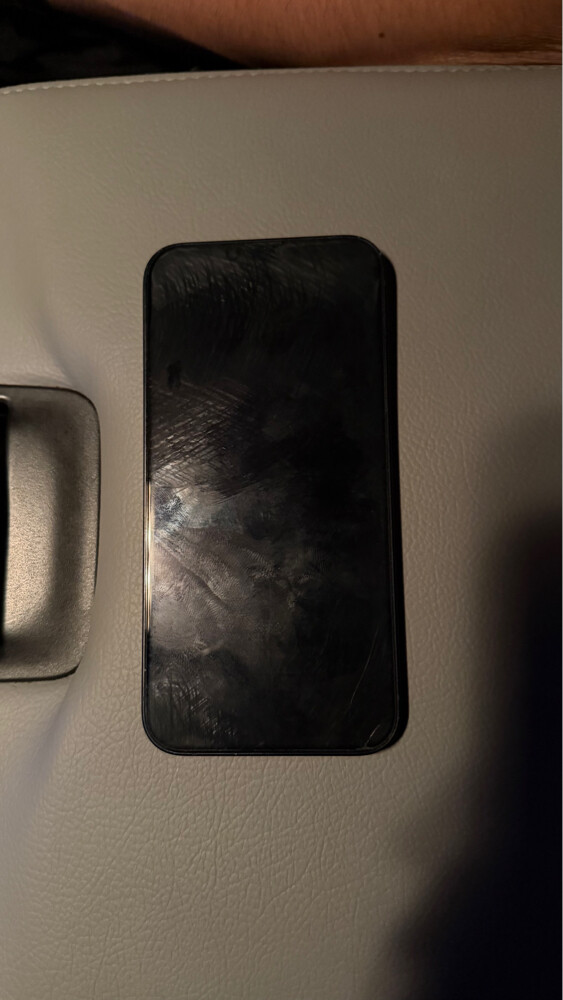 iphone 14+ - 3