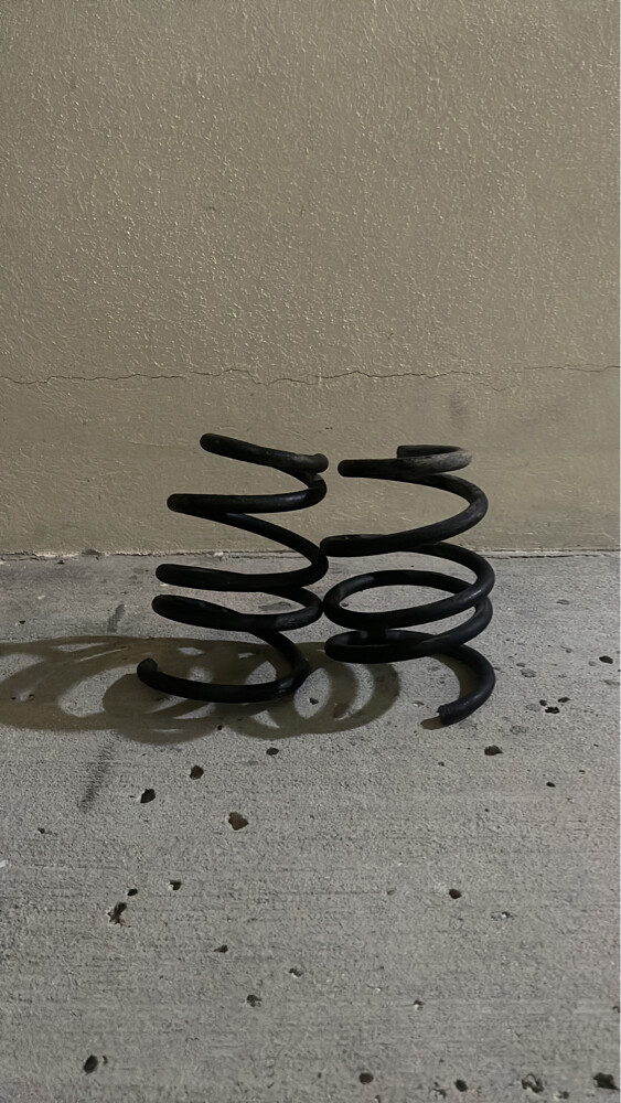 springs for hillux  - 1