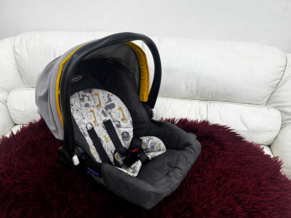 car seat - 1