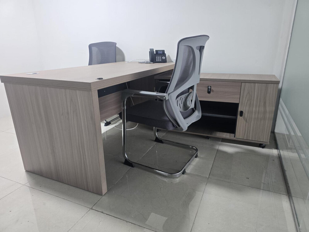 Desk and 2 chairs  - 2