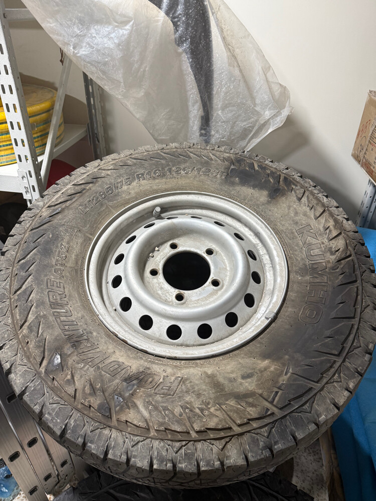 kumho - 1