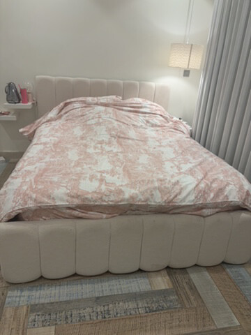 bed room  - 4