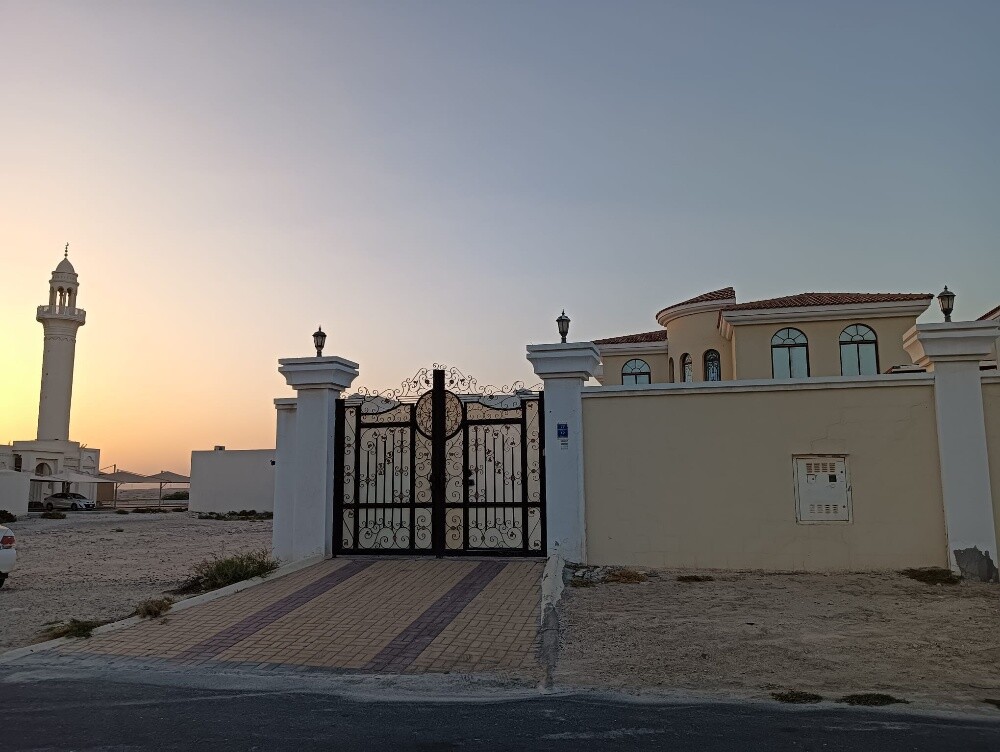 للايجار فيلا مستقله بالخور 600م - 11