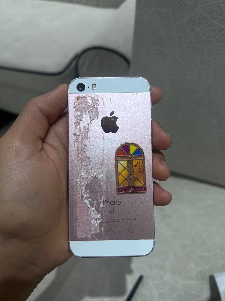 iPhone SE - 3