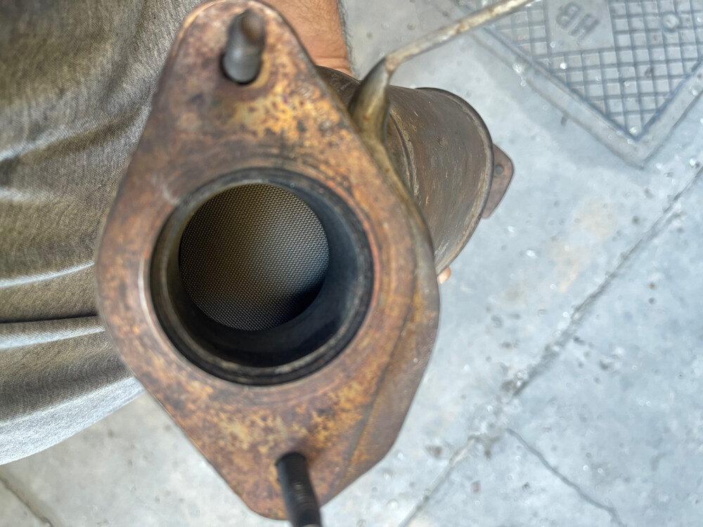 Genuine GM Catalytic Converter - 5