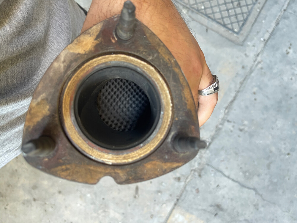 Genuine GM Catalytic Converter - 4