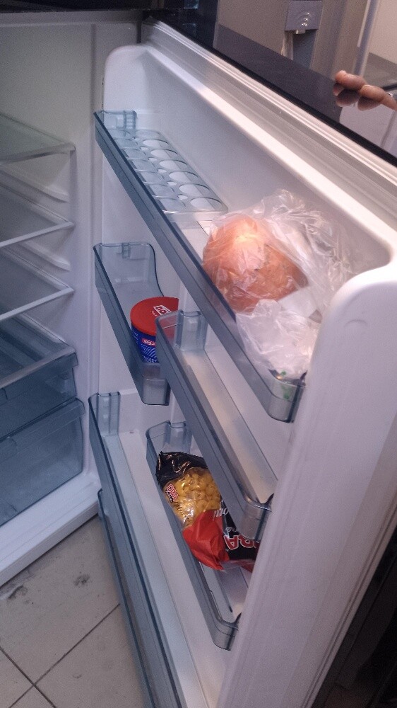 Hittchi 760L double door fridge - 6