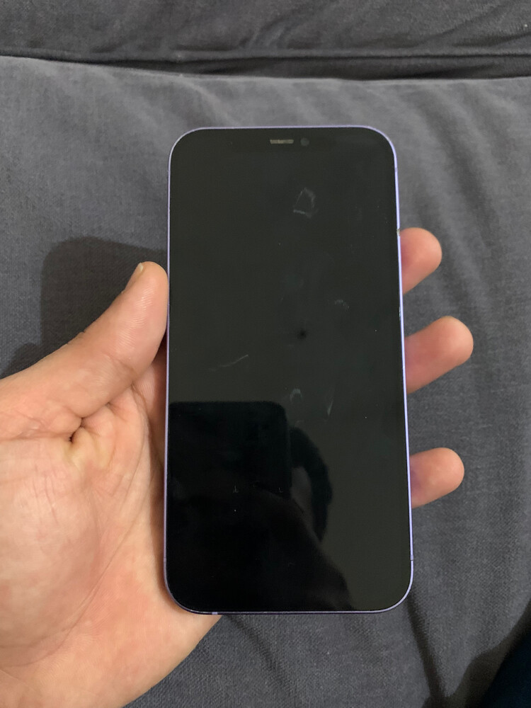 iPhone 12 - 1