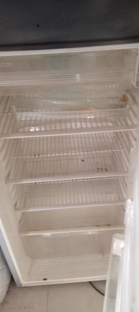 frdge available - 4