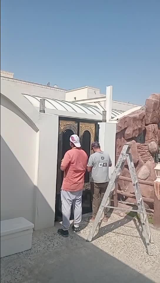 صبغ أبواب الحديد - 1