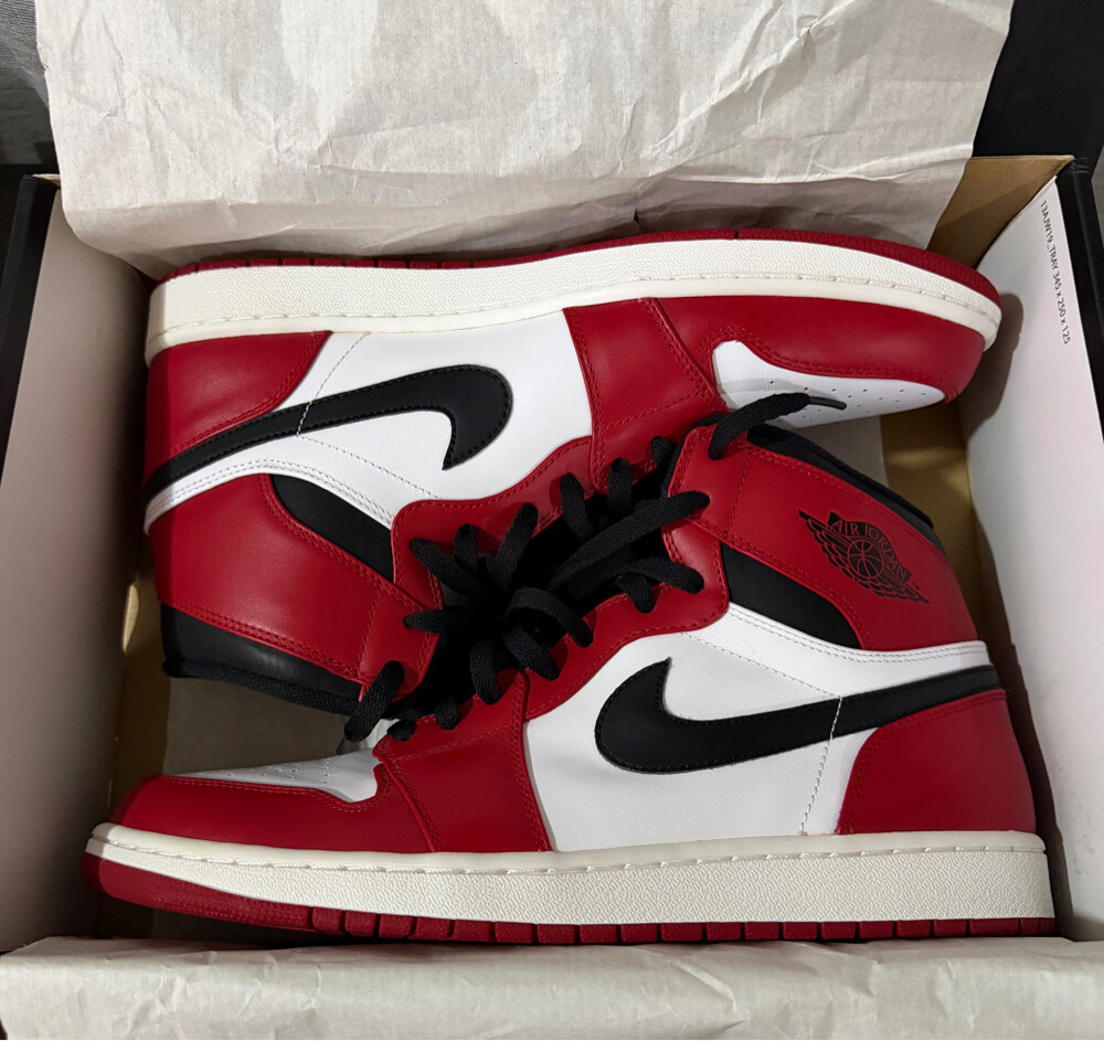 Air Jordan 1 Retro High ‘Chicago’ - 10