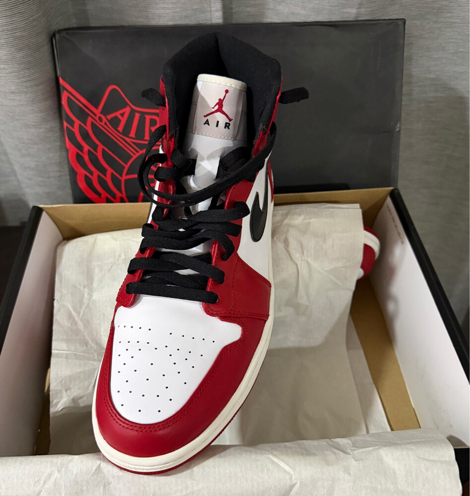 Air Jordan 1 Retro High ‘Chicago’ - 8