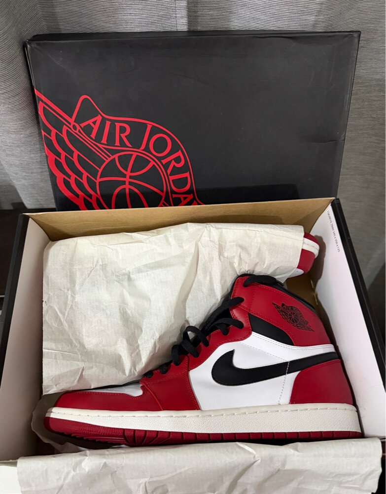 Air Jordan 1 Retro High ‘Chicago’ - 4
