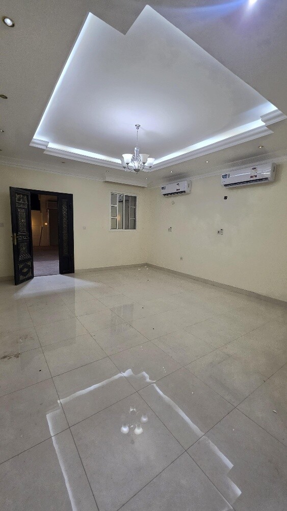 For Rent Villa in Umm Salal Ali
Loc - 11
